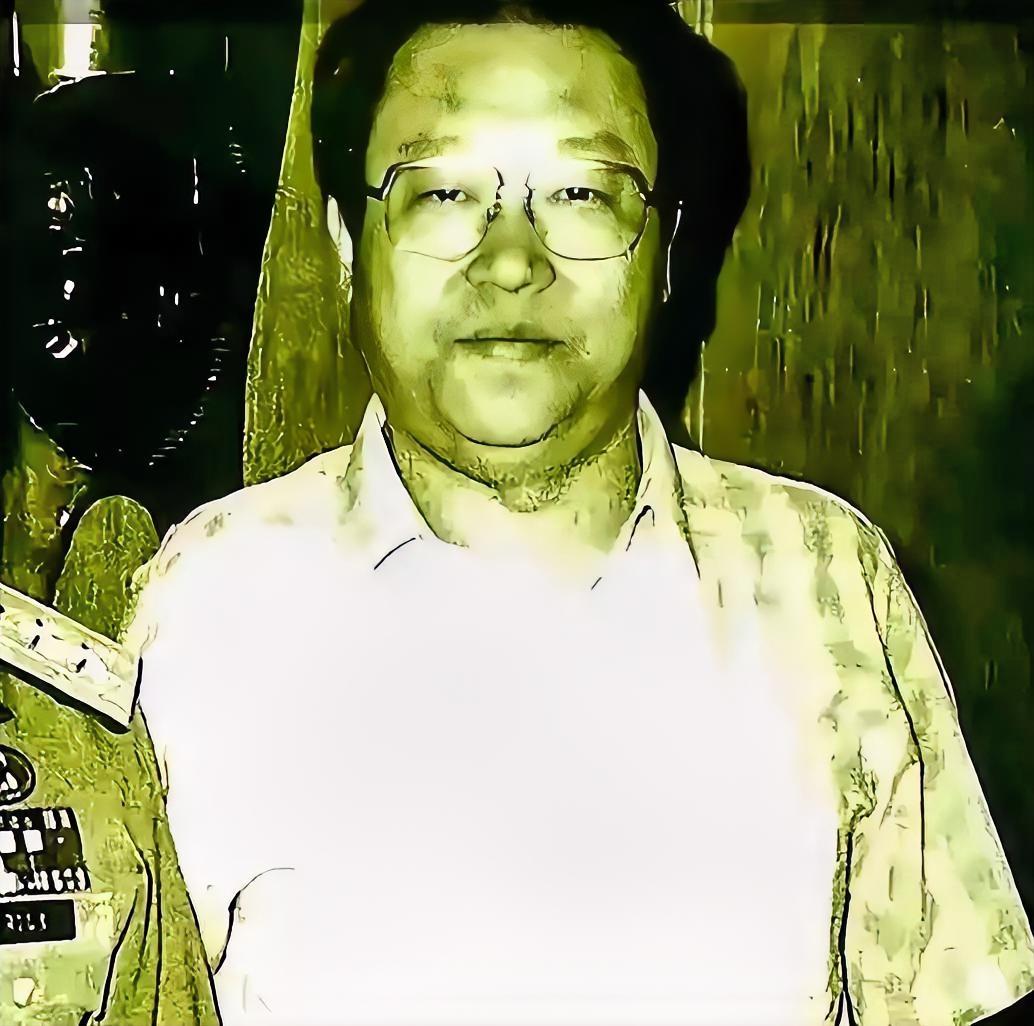 2015年，被囚禁16年，70余岁的双面间谍李志豪出狱回到家中，他是潜伏于台湾军