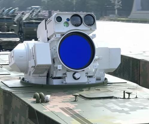 *美国怕的可能不是中国导弹，也不是航母，而是中国的舰载高能激光武器，因为导弹和航