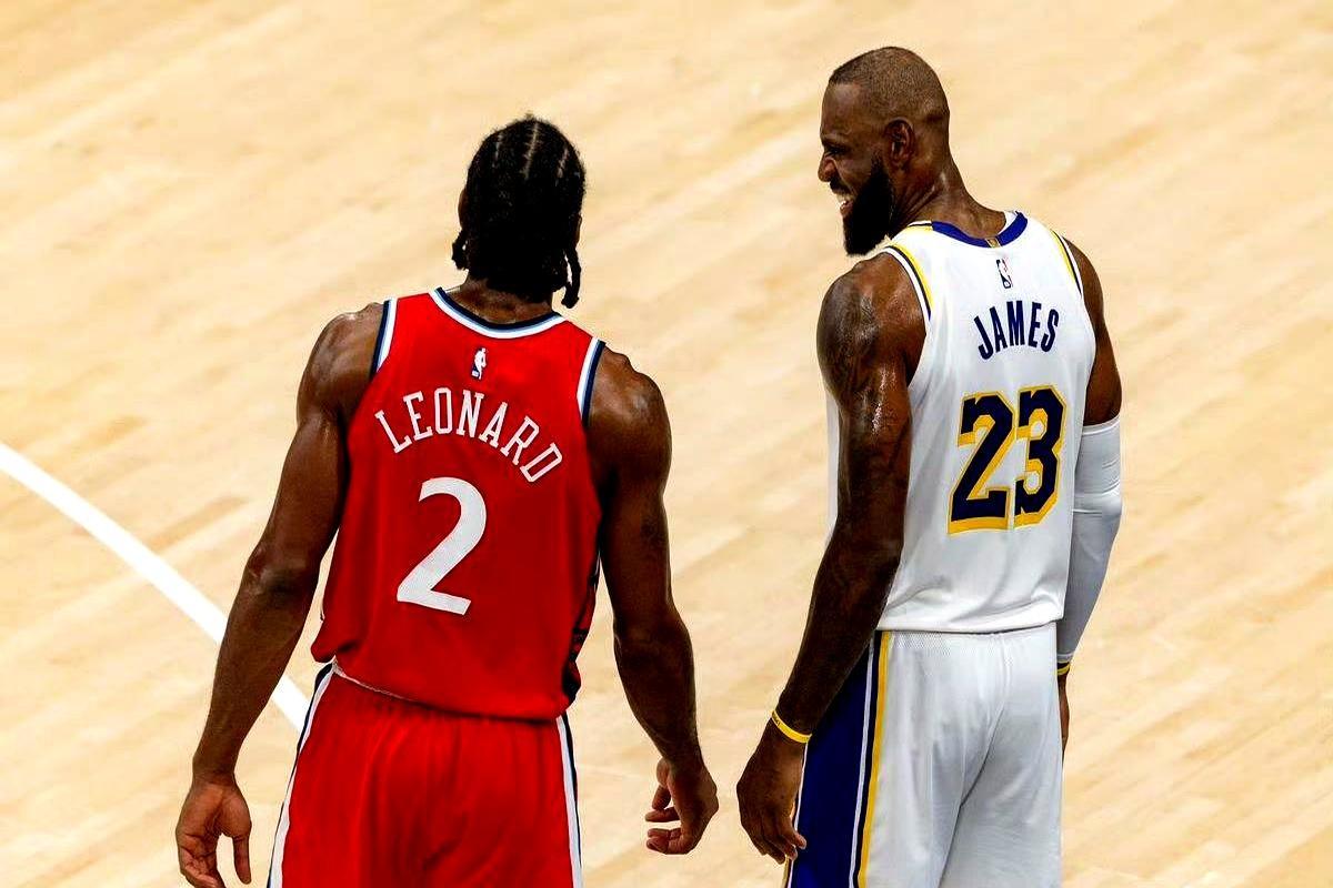 湖人球迷，先别急着骂。输给快船真不冤，一度落后26分，把防守联盟倒数第5的