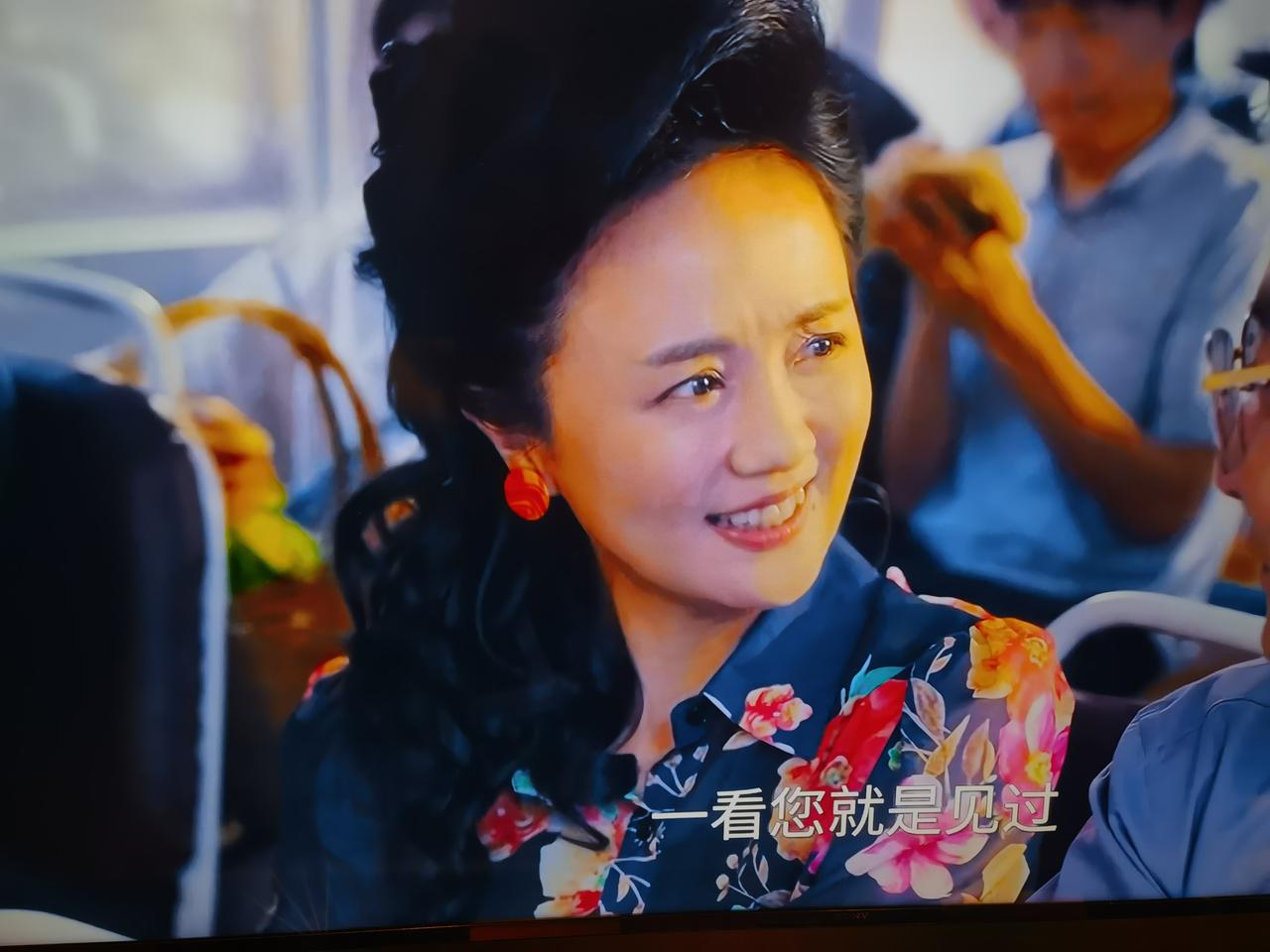 朱媛媛一出场，这演技就是王炸[烟花]好久不见，朱媛媛还是那个朱媛媛。明媚的笑容