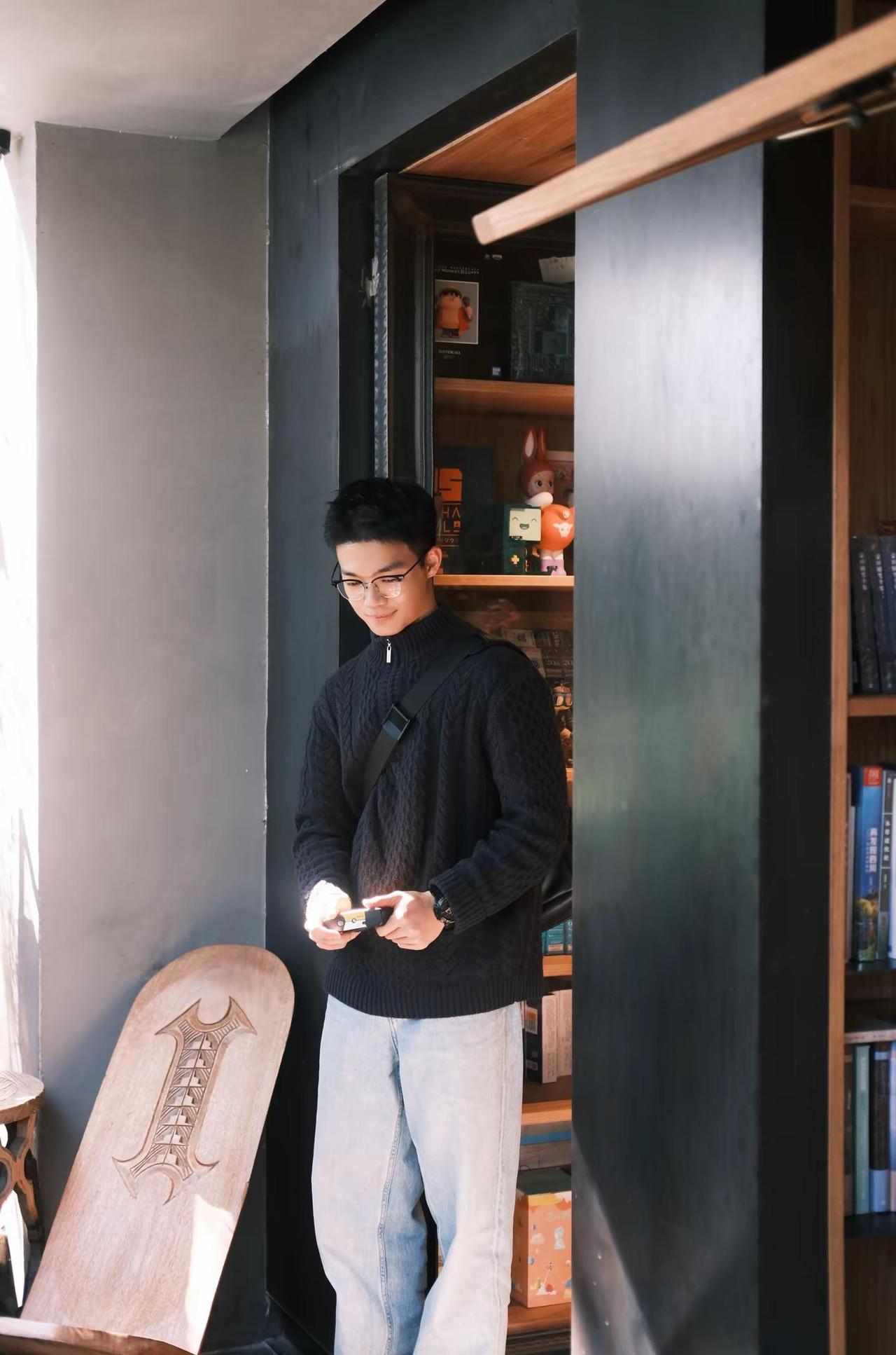 掉眼泪只是因为最近脸太干需要补水