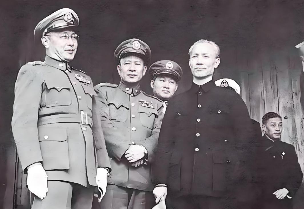 蒋介石“八大金刚”，何应钦和陈诚是死对头，两人明争暗斗二十多年。关于他俩的矛盾