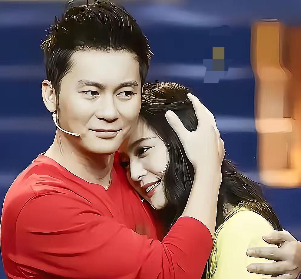 发现没？李晨越来越不对劲了！快50了他，没结婚没小孩，10年​坚持录跑男，