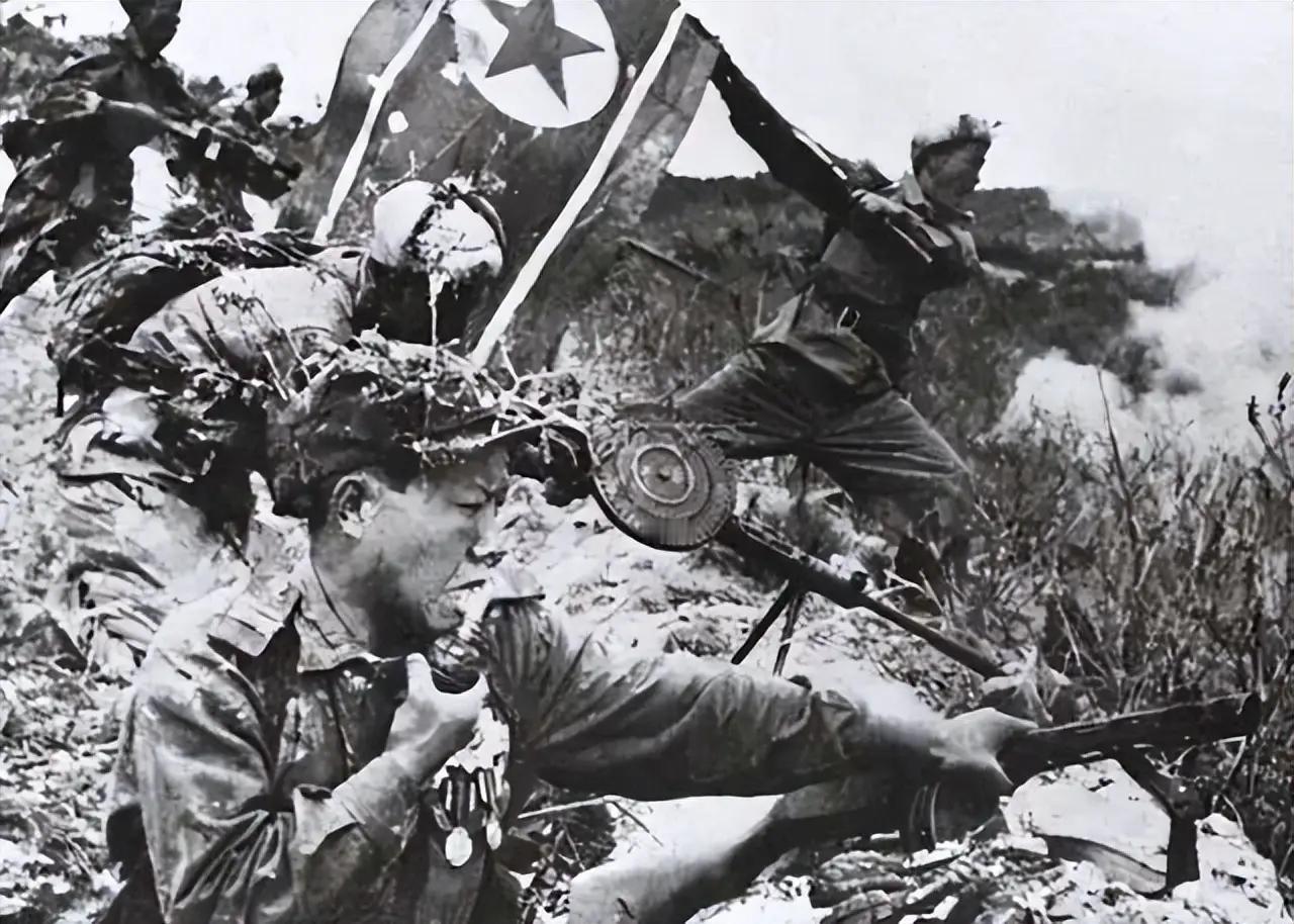 美国老兵麦克琼斯说：“在朝鲜战场上当中国志愿军士兵拔出刺刀，冲出来肉搏战的时候，