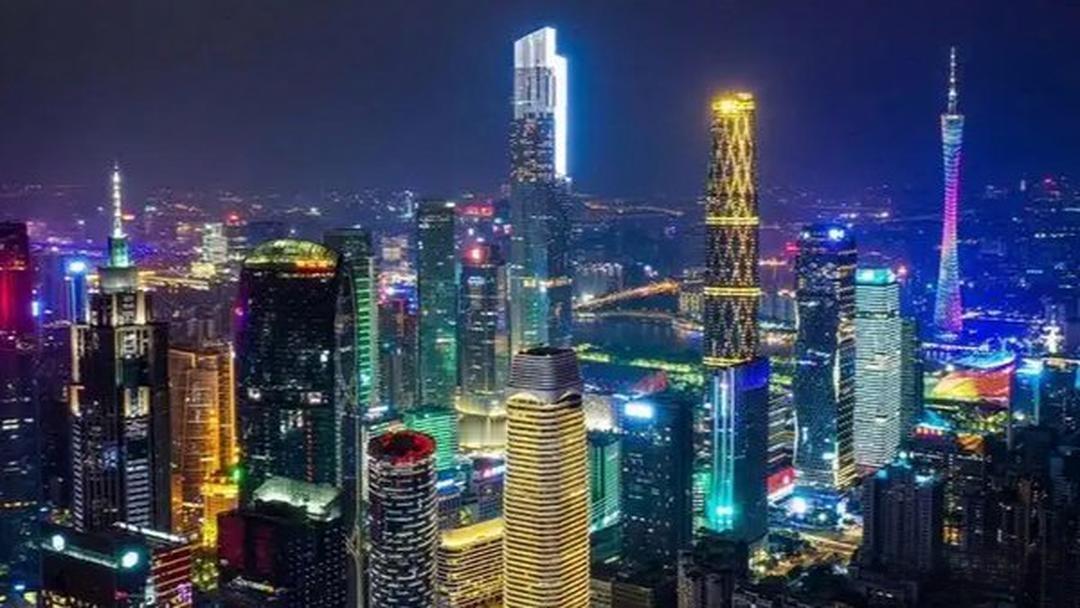 谁在领跑中国省会？这座城市放话冲6万亿GDP，连政务服务都三年霸榜！咱中国