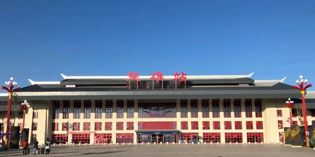 古人讲分久必合，合久必分，这句话放在铁路行业同样适用。9月28日，昆明局正式揭牌