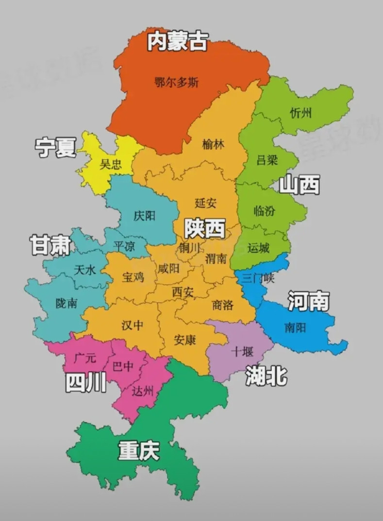 原来榆林和延安的面积这么大，令人震撼，整个陕西省大约20万平方公里，而榆林和延安