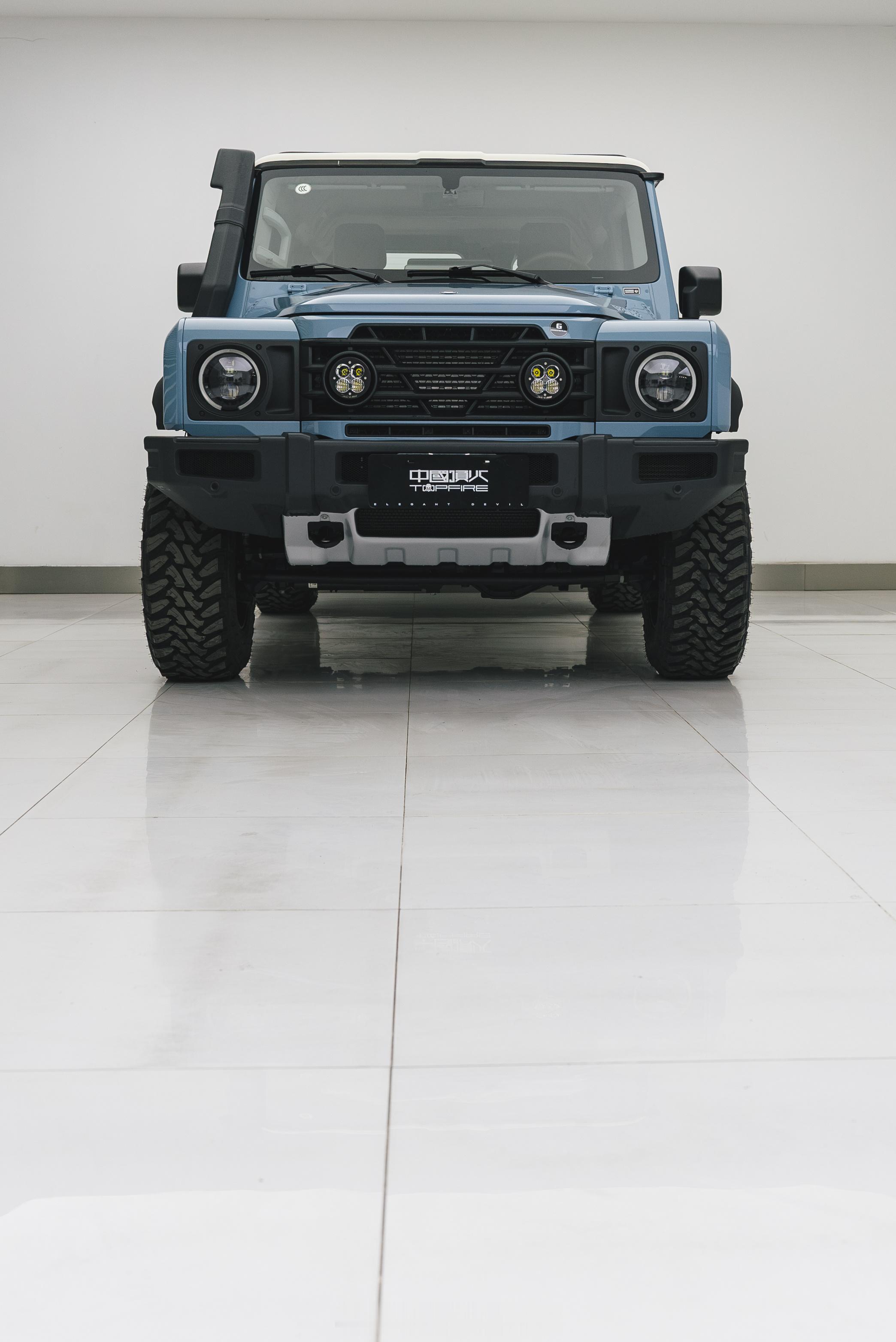 我们关注国内外优秀越野车，并以其为基底。打造“顶火限定版”带给大家。为确保掷弹兵