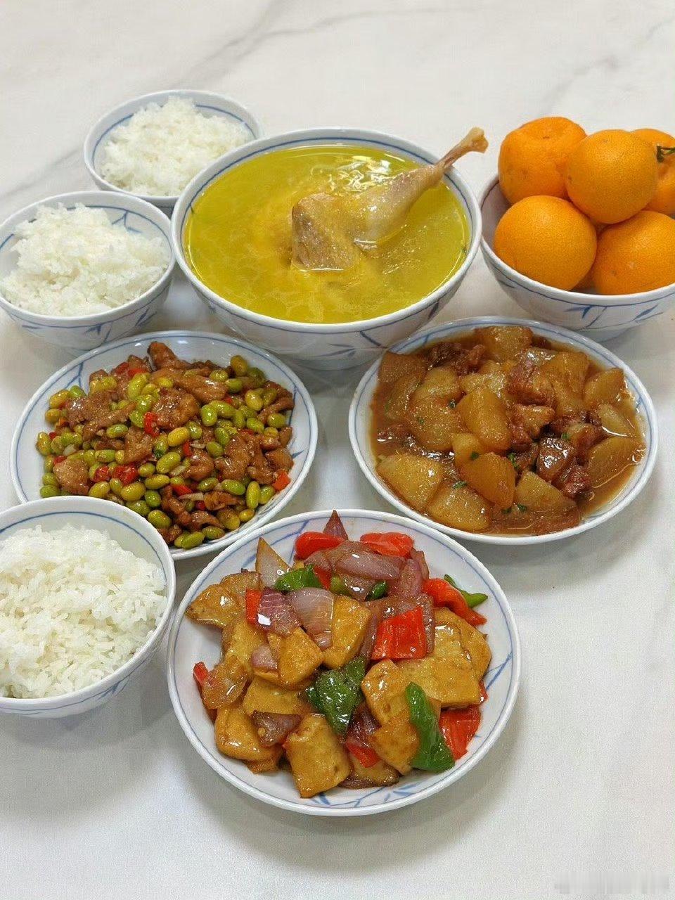 馋师早上好呀，又是炎热的一天，大家注意防暑降温，记得好好吃早饭呀