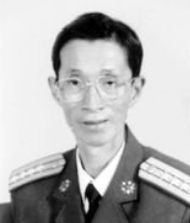 1959年10月，文化干事张重天在颐和园偶遇散步老者，被催着离开