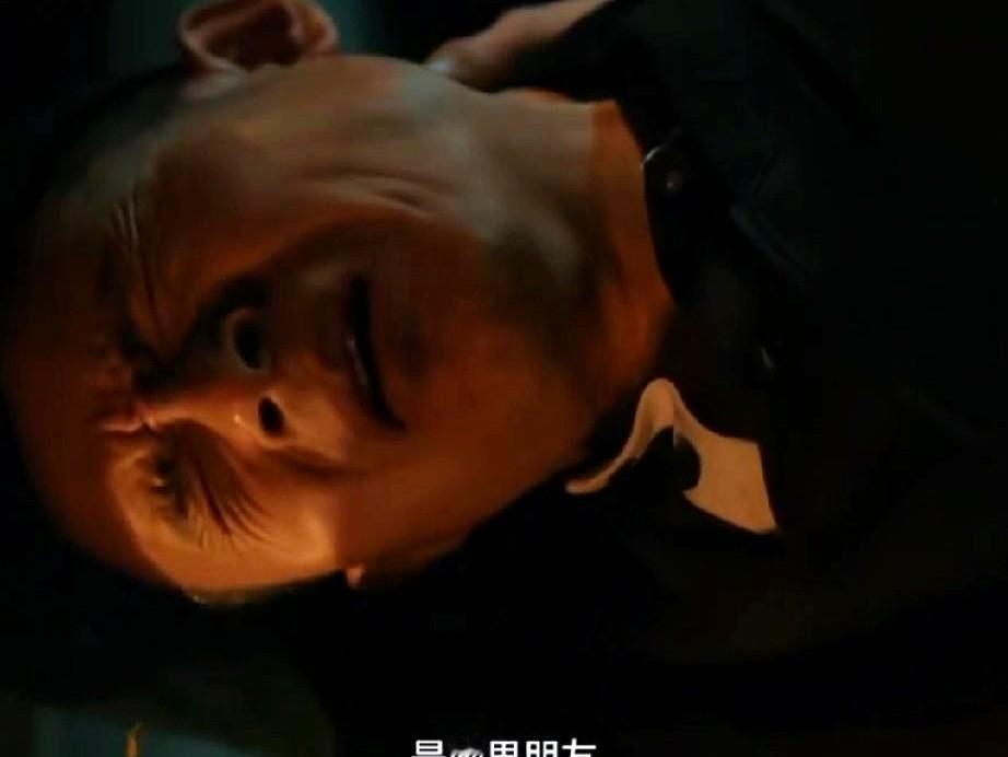 聂九罗发现了一件匪夷所思的事。许安妮那个男朋友，竟然背地里雇了个人。那个人就