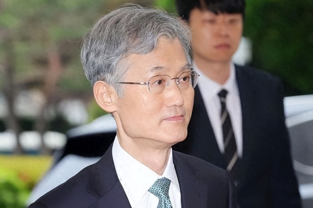 韩国在野党决定对韩国大法院院长等10名大法官进行弹劾追诉！