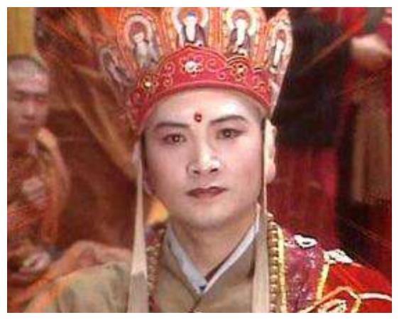 我拒绝过陈丽华三次，但是最后母亲重病，她花了大价钱救了我母亲，让她多活了半年