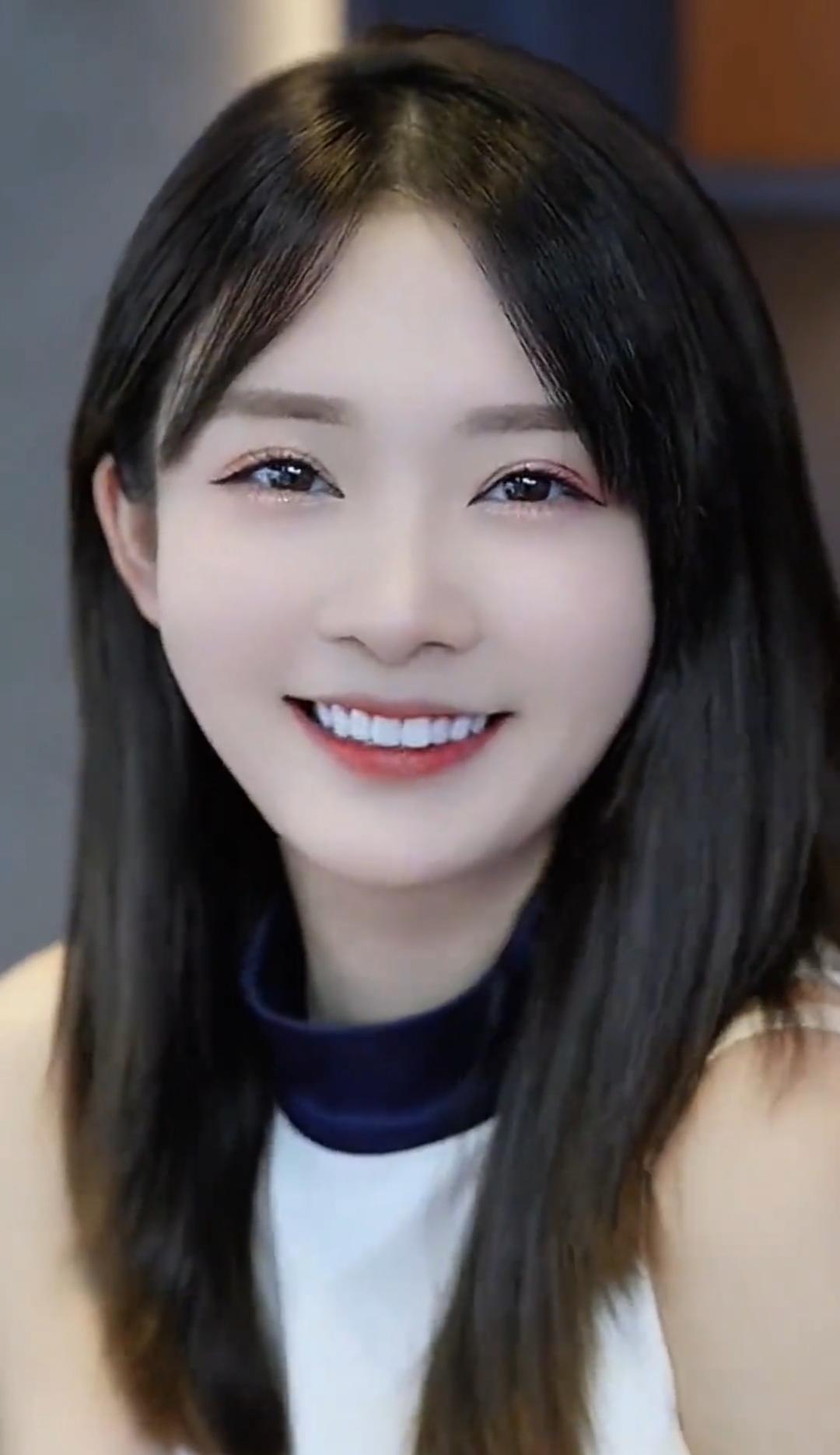 清纯女神 网红车模 李凉凉 娱乐八卦
