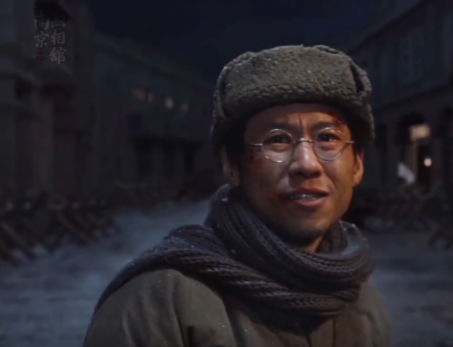 现在终于搞明白了，《南京照相馆》最后老金和林毓秀走出去时，日军为什么没拦住林毓秀