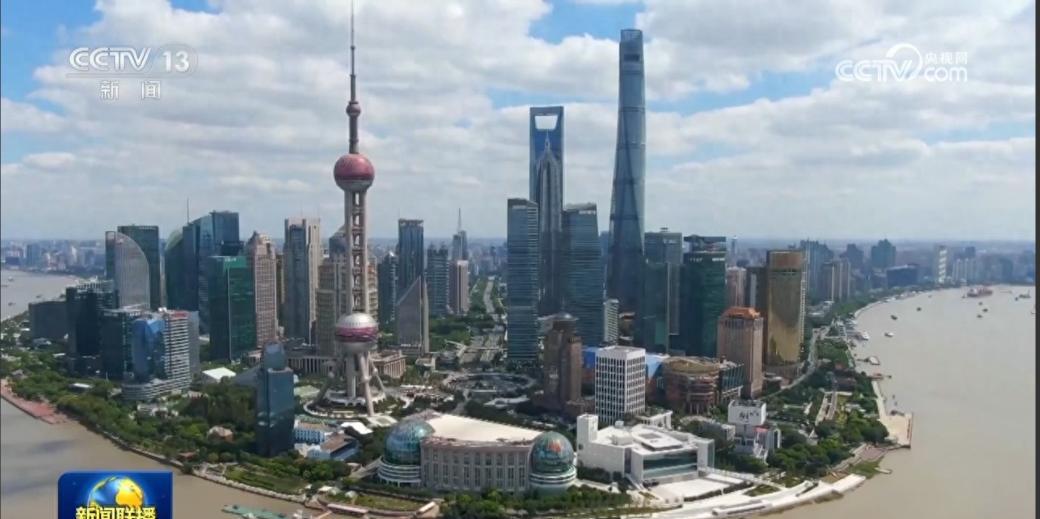 美国媒体最近有点坐不住了，《外交事务》杂志发了篇文章，说美国这几十年算是看走眼了