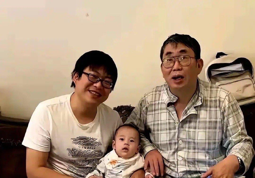 聂卫平在儿媳家呼呼大睡，他和孔令文关系早就缓和了。