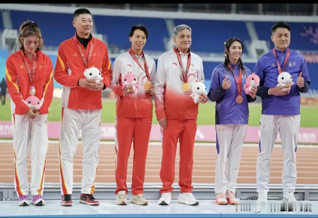 格局，做人一定要有格局，一定要有得之坦然，失之释然的态度，人家只获得了第三名不也