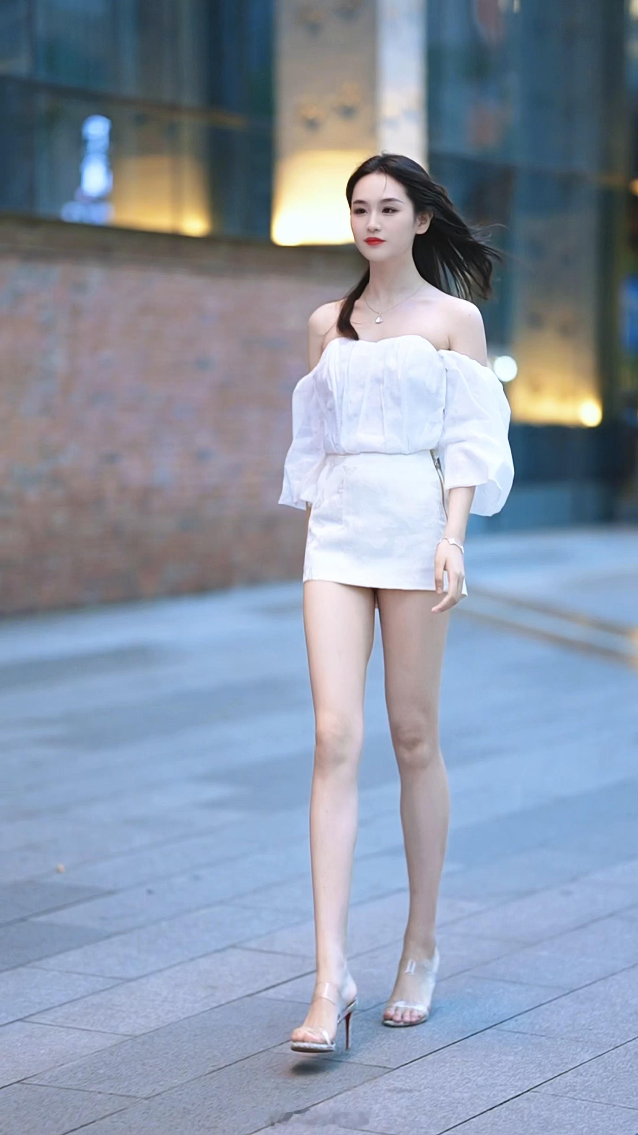 【成都街拍】你爱上哪个小姐姐？丨摄影拍照每日穿搭