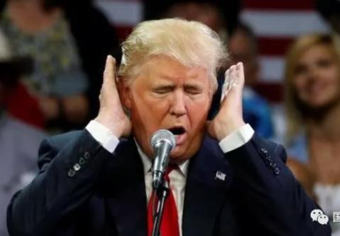 华尔街日报中文网12月13日写道：“特朗普二度入主白宫之时承诺将实现制造业繁荣。