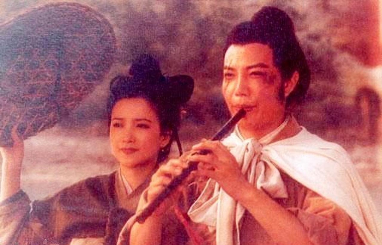 宋江征方腊，梁山好汉死的死、散的散，战后，燕青带着一担财宝人间蒸发，他是贪生怕死