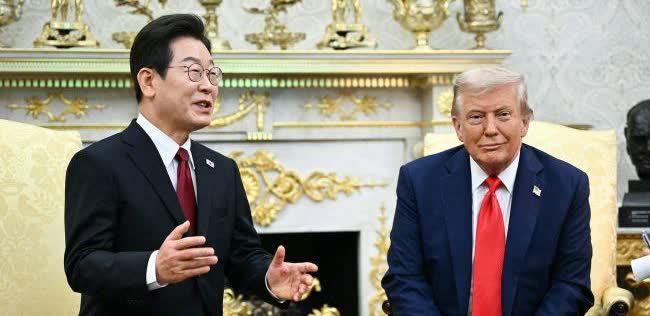 怎么都担心享受到和泽连斯基一样的待遇？太有意思了！呵呵！韩国新任总统李在明承认，
