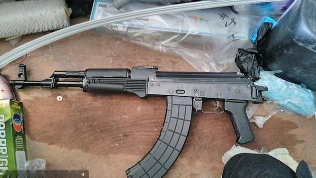 非典型毒贩子！¹这个英国老头子不像狠人吧？²英国人，JohnSpiby，