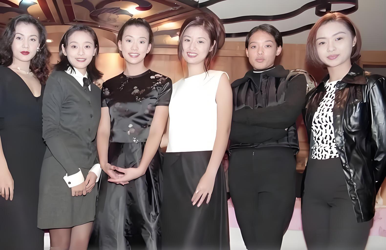 舒淇刚出道时真的很普通，看了这张早期照才明白她的美商极高，这个女人，绝对是个狠角