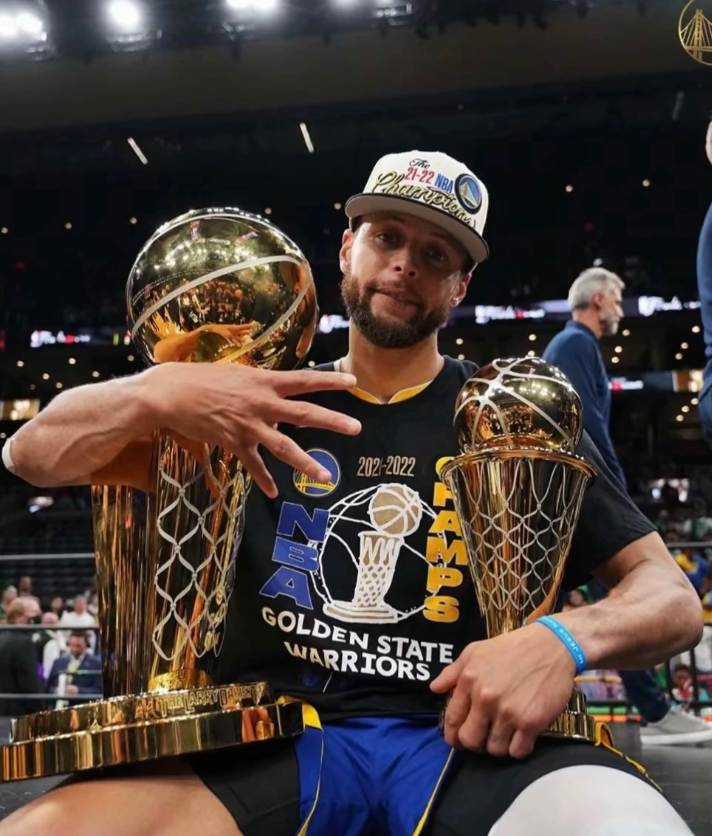 勇士现在感觉比19年更绝望从73胜9负赛季刚开始看的勇士到今年26年正好10