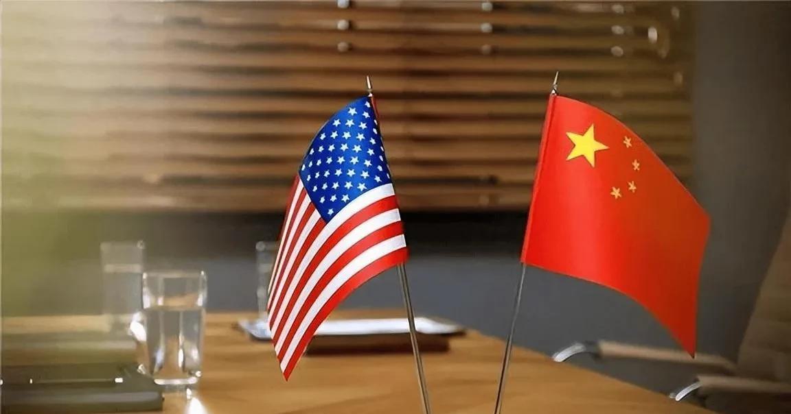 中美伦敦谈判才一结束，特朗普迫不及待在社交媒体宣部喜讯，他主要表达了两个意思，一