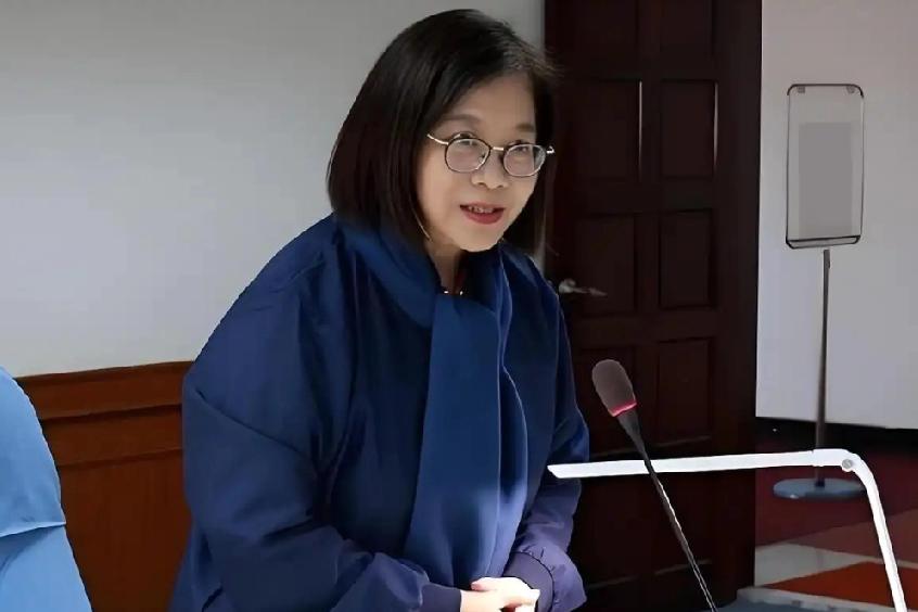 1月1日，《联合报》报道:“解放军围台实弹军演，创历来最逼近本岛纪录，然而军演关