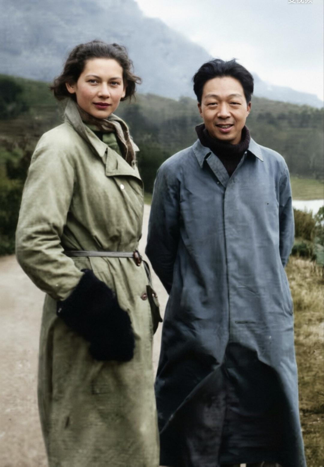 1936年，22岁的杨宪益在牛津大学留学，认识了比他小四岁的英国姑娘戴乃迭。杨家