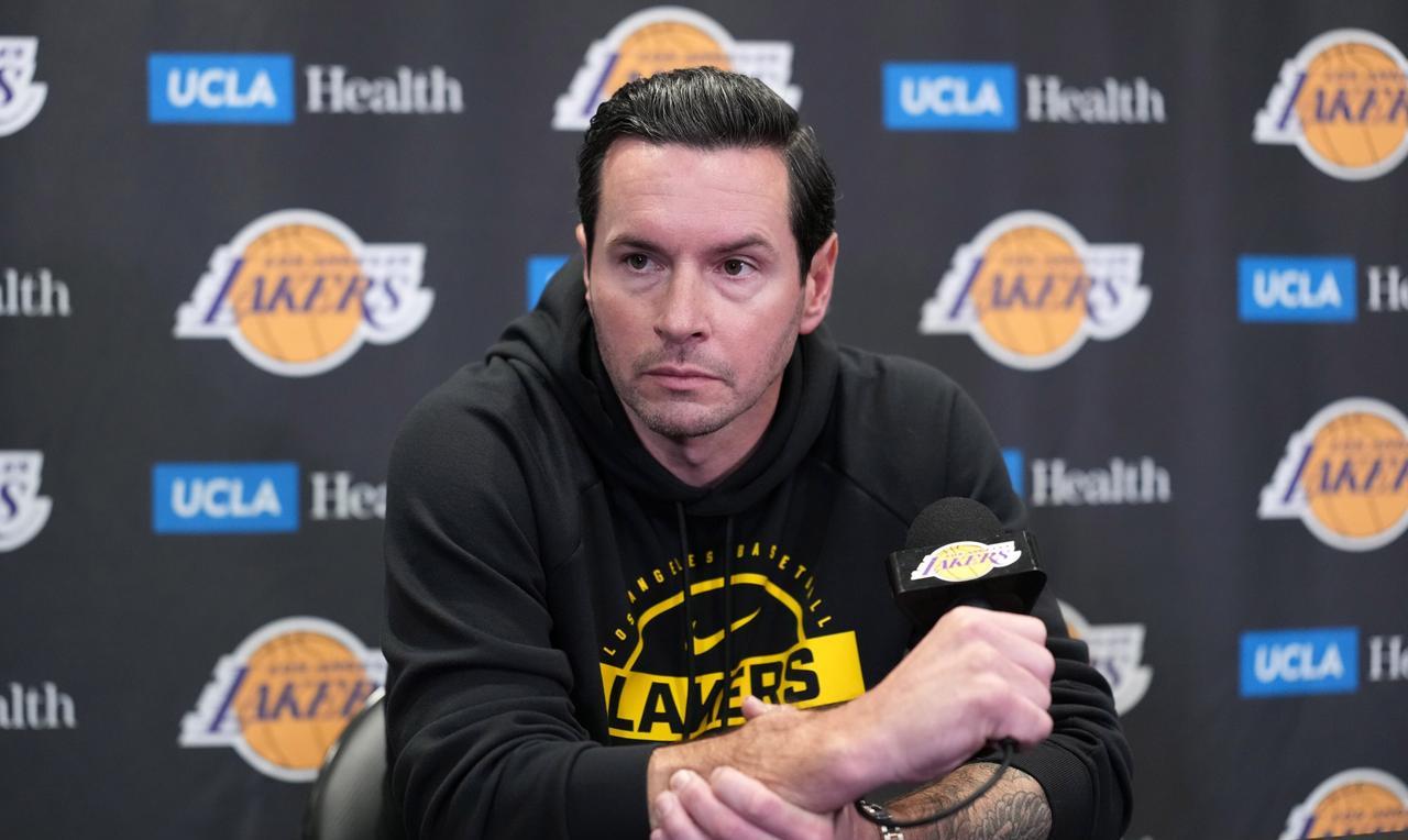 雷迪克甩锅引发的反感，不止媒体，队内球员也很有意见！美媒报道：对于雷迪克的甩锅言