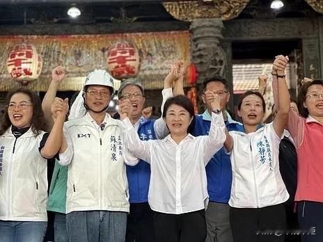 台中市长卢秀燕今（9日）辅选行程满满，早上在台中出席民众党立委陈清龙山城服务处揭