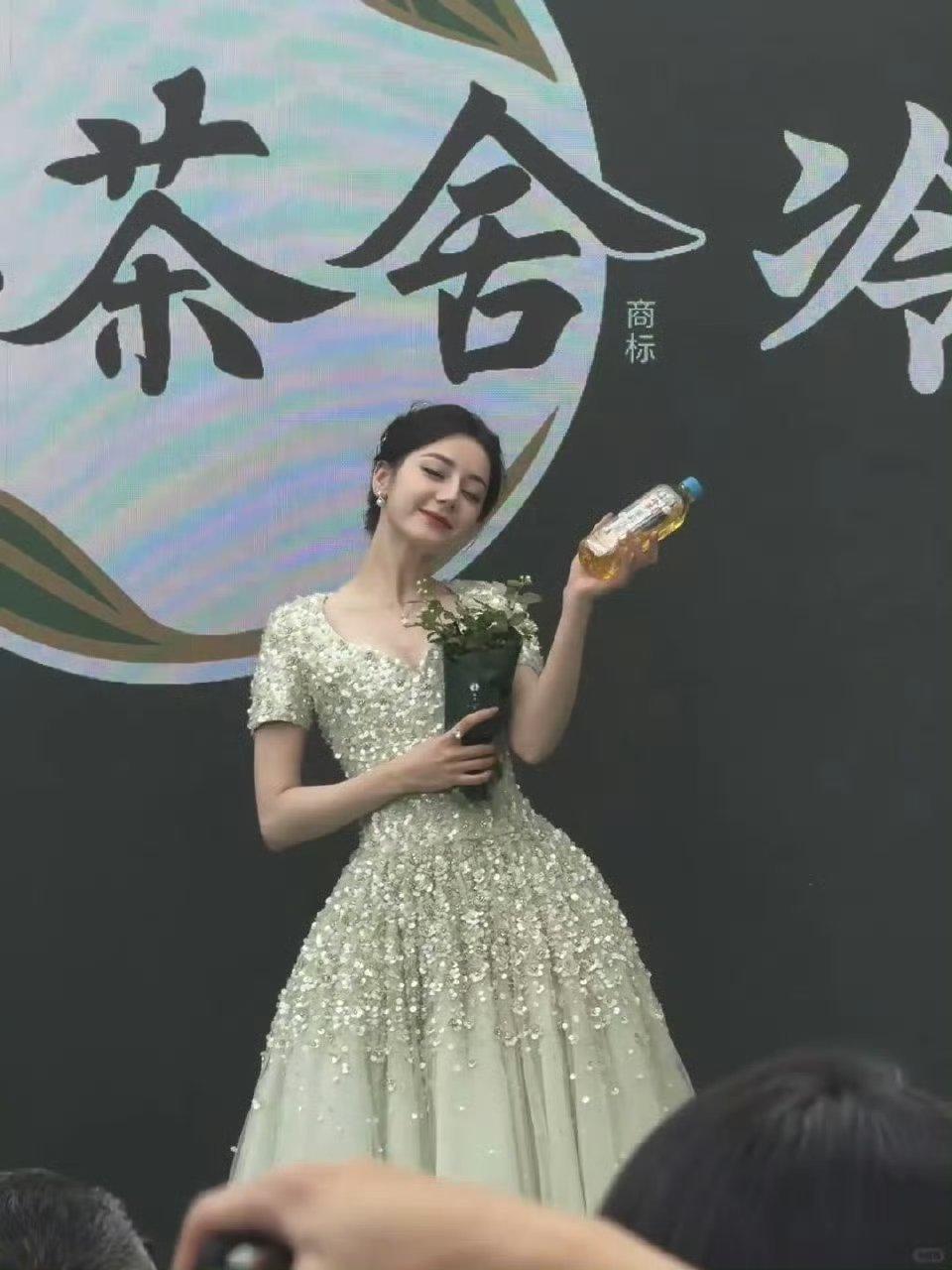 洋娃娃​​​