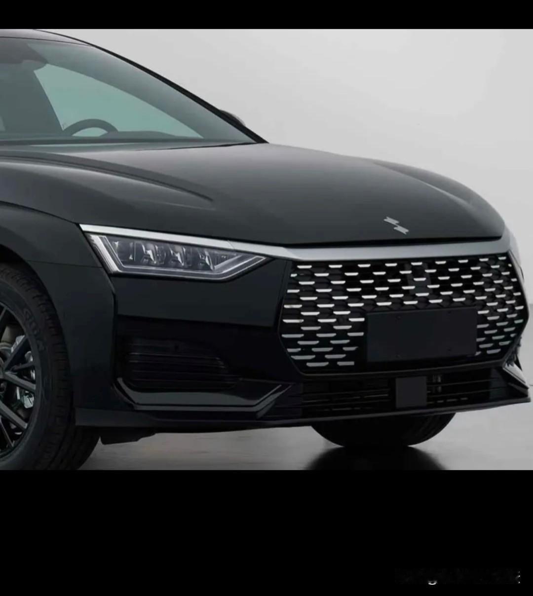 应该是为了区分网约车，比亚迪推出新品牌了，推出全新品牌“领汇”，并启用全新LOG