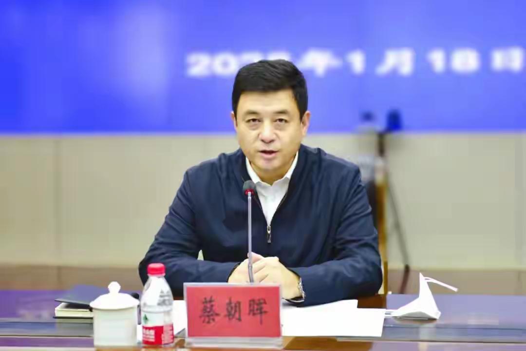 祝贺祝贺！从海南省副省长兼公安厅厅长到中央政法委任专职主任，不仅是进京当官，而且