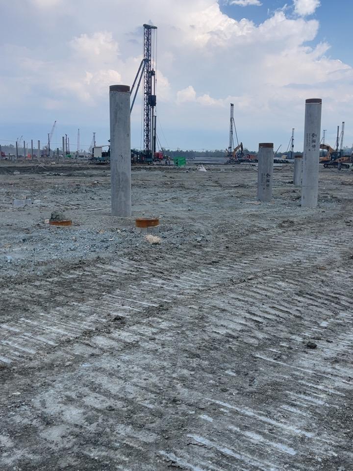 我在印尼打工的日子我之前在房地产公司上班，这两年国内房地产行业不景气，再加上国