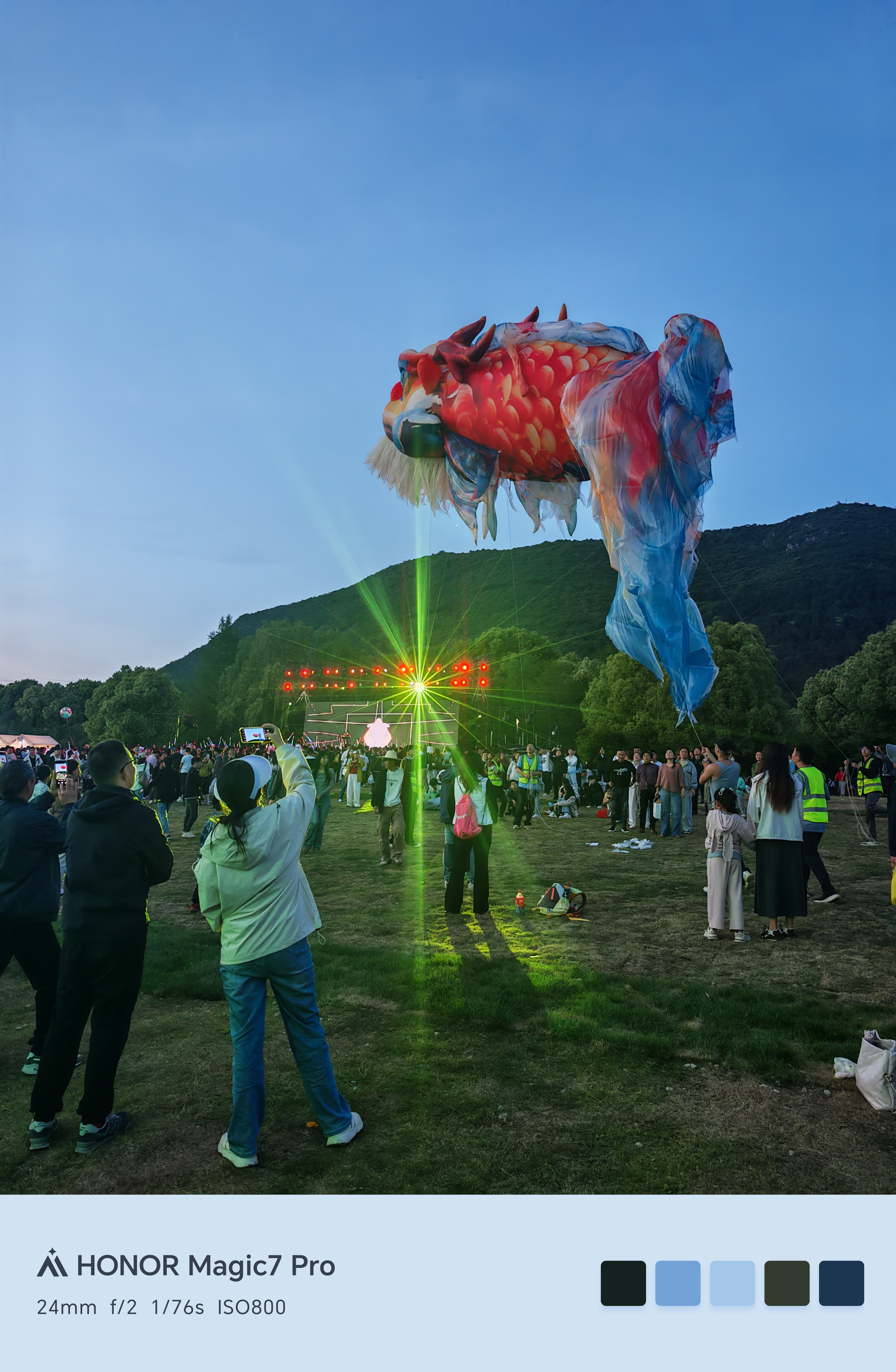 我恶意的以为，老款荣耀Magic7Pro的拍照能力已经可以推沟里了，但是又忍不