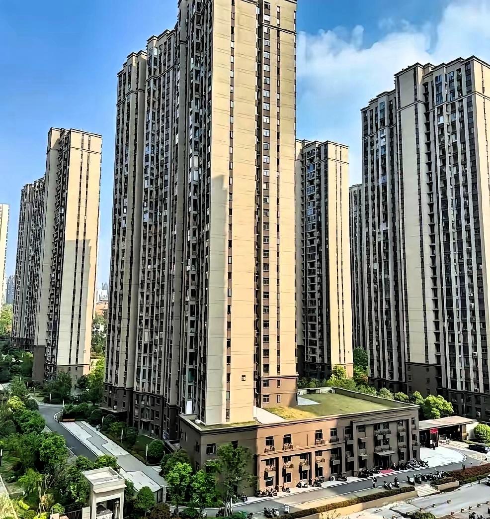 这一下，还没买房的人要在被窝里笑醒了！央行放大招，1月19日起下调再贷款