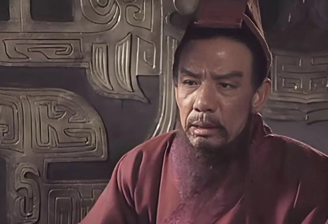 司马懿已经识破了空城计，但为什么还要“装糊涂”？诸葛亮第一次北伐错用了马谡，