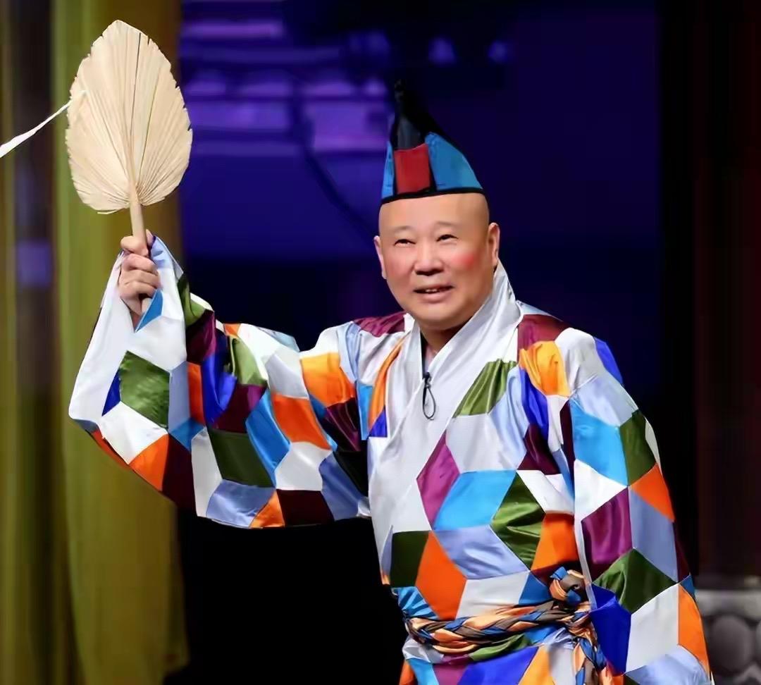郭德纲这次会凉凉吗？先说结论：凉不凉的，不在官方那一纸通报，在他自己。但从目