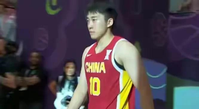 我们的青训体系为何培育不出像王俊杰这种球员？埋头苦干未必能孕育人才。王俊杰未走