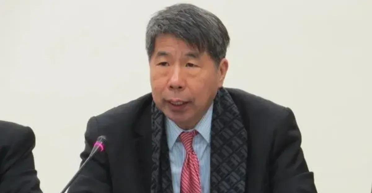 对于朱立伦的行为，张亚中看不下去了！在朱立伦今26日再公开劝卢秀燕接棒党主席之后