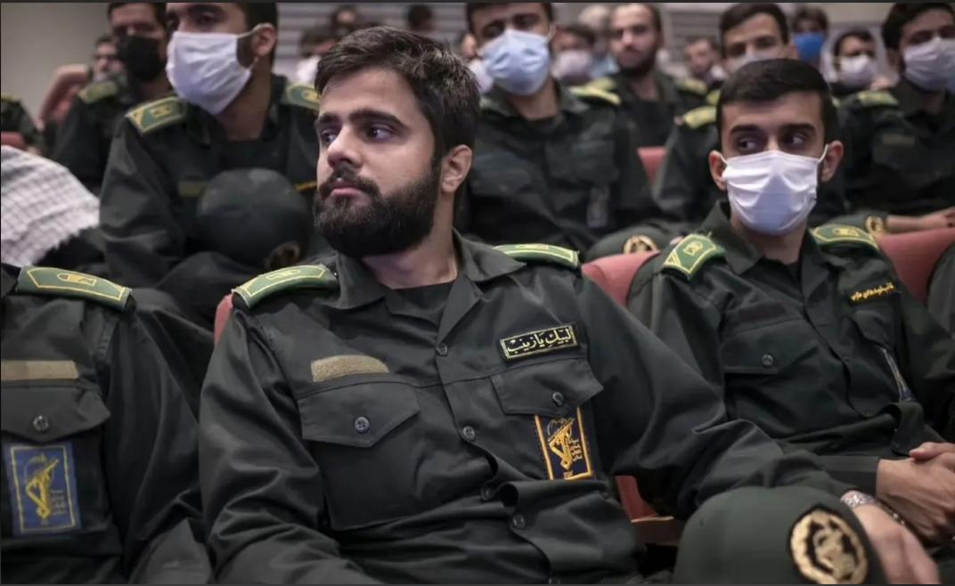 伊朗大批老兵请战重返战场。3月4号，伊朗军队发布第10号公告，说了一大堆话，