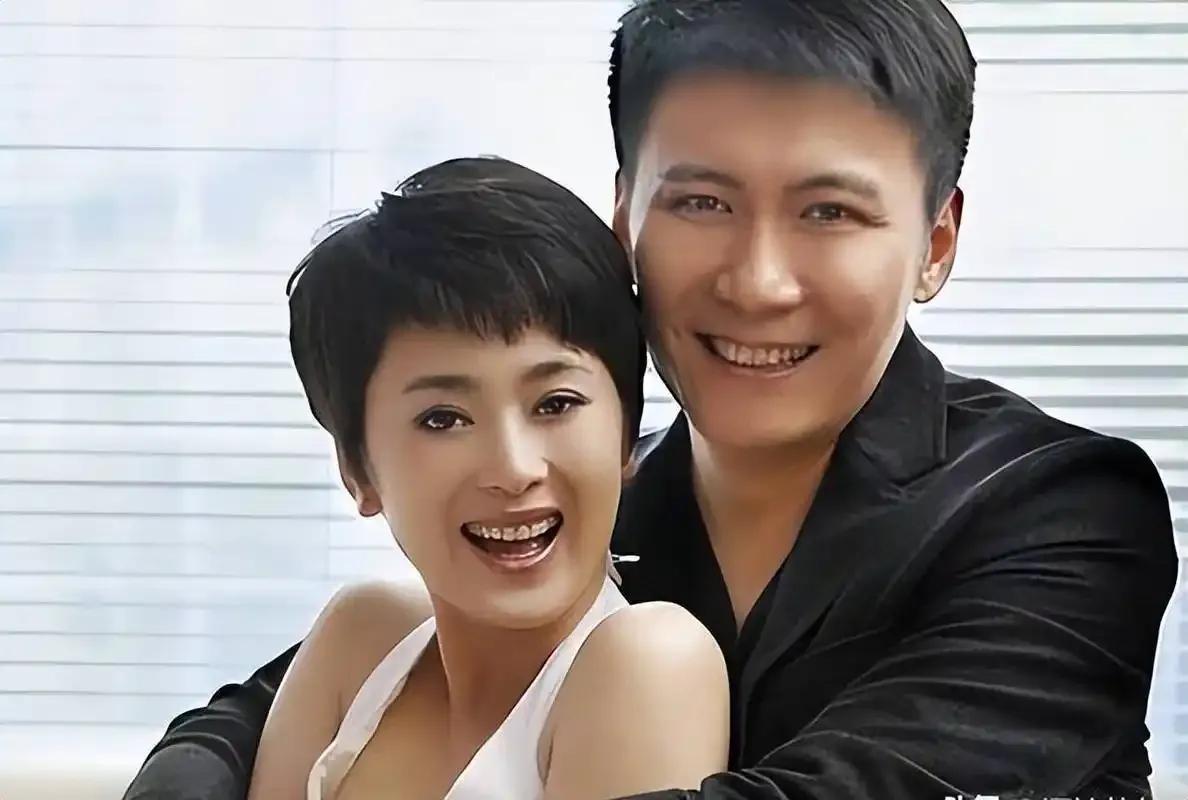 在娱乐圈这个纷繁复杂的大染缸里，她宛如一朵出淤泥而不染的莲花，堪称最干净的女演员