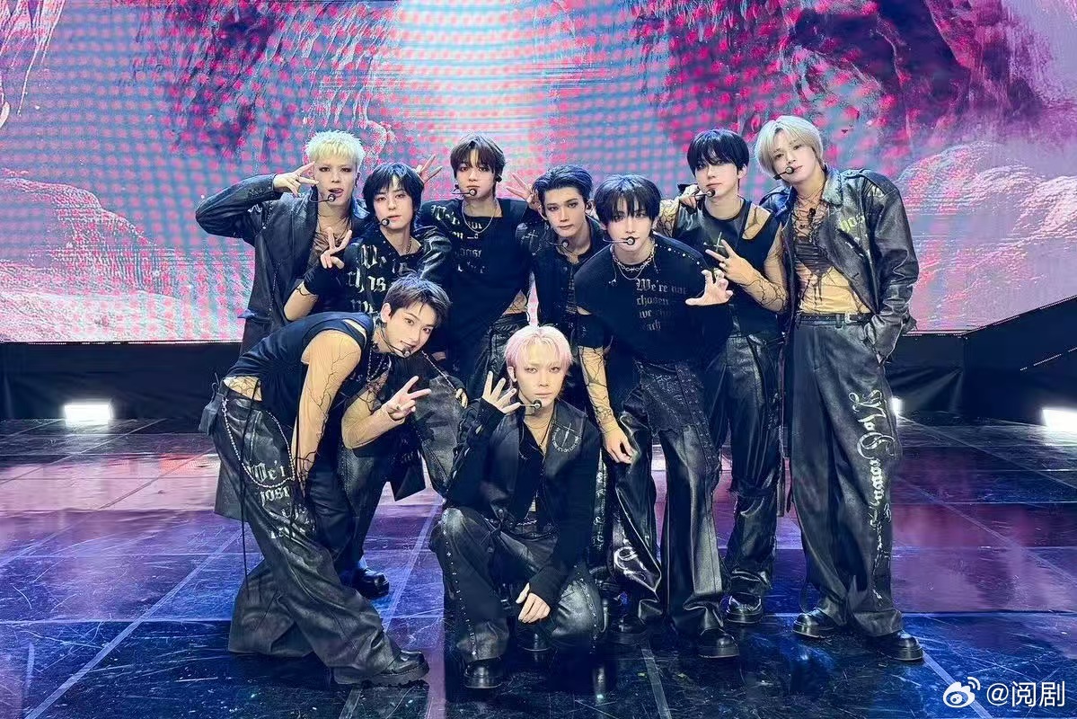 andTEAM韩国出道即一位难以言喻的激动！andTEAM韩国出道就斩获一位，