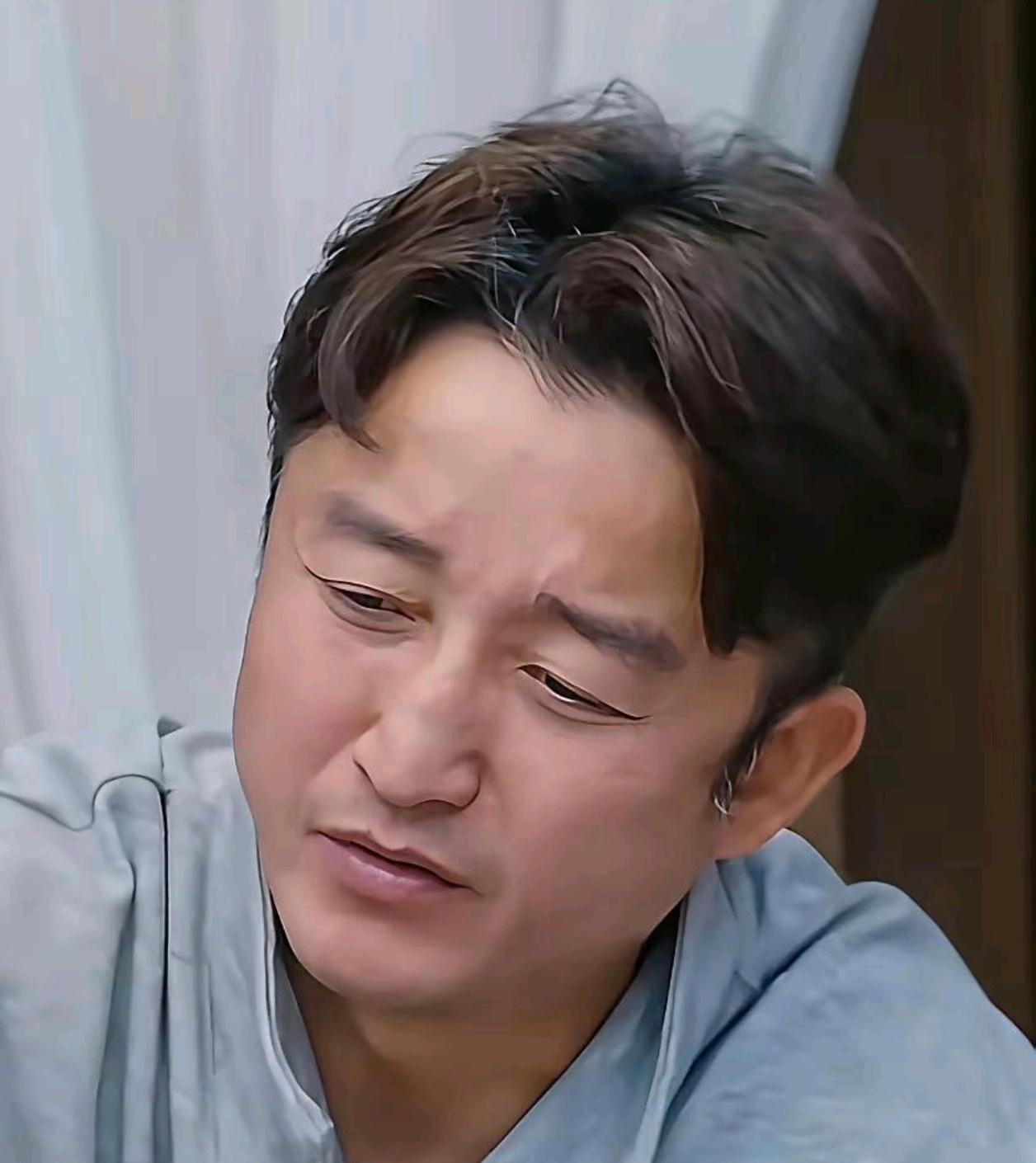 张泉灵问冉莹颖：等债还完了，经济宽裕了，你还会想离婚吗？冉莹颖闻言愣了一下，想