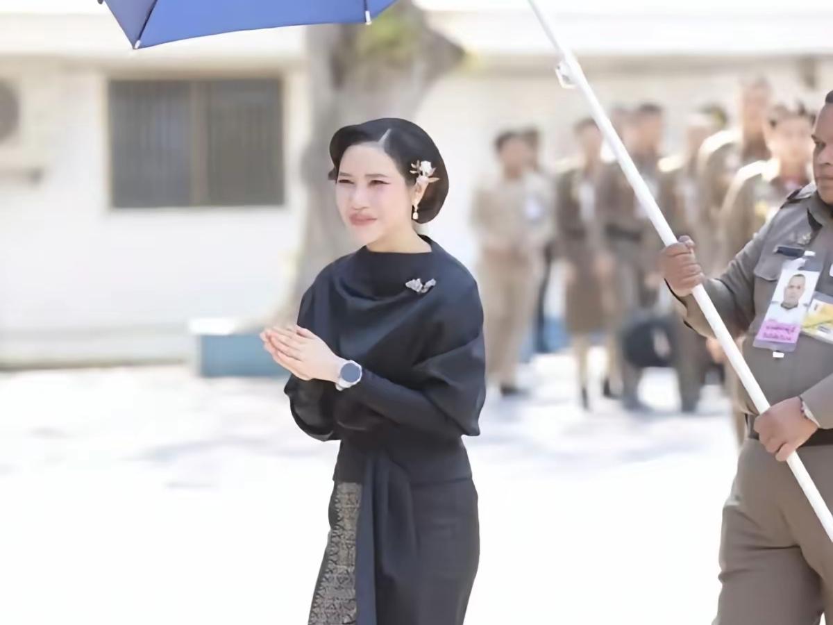 诗妮娜贵妃，这一次能扳回一局吗？很难，为何？因为她短暂的辉煌，或许就是昙花一