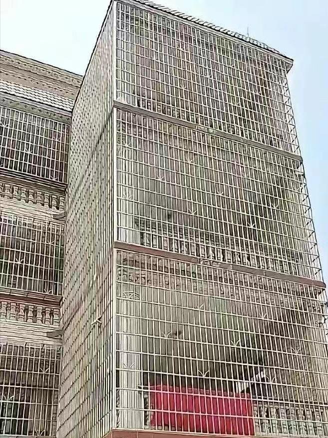 这是哪个老板接到的生意啊，估计是睡着都能笑出声来。